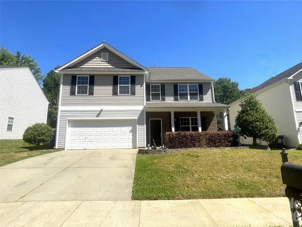 $469,900 | 5602 Falkland Lane, Matthews, NC 28104