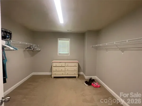 $469,900 | 5602 Falkland Lane, Matthews, NC 28104