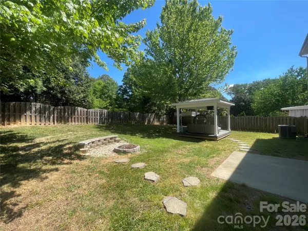 $469,900 | 5602 Falkland Lane, Matthews, NC 28104