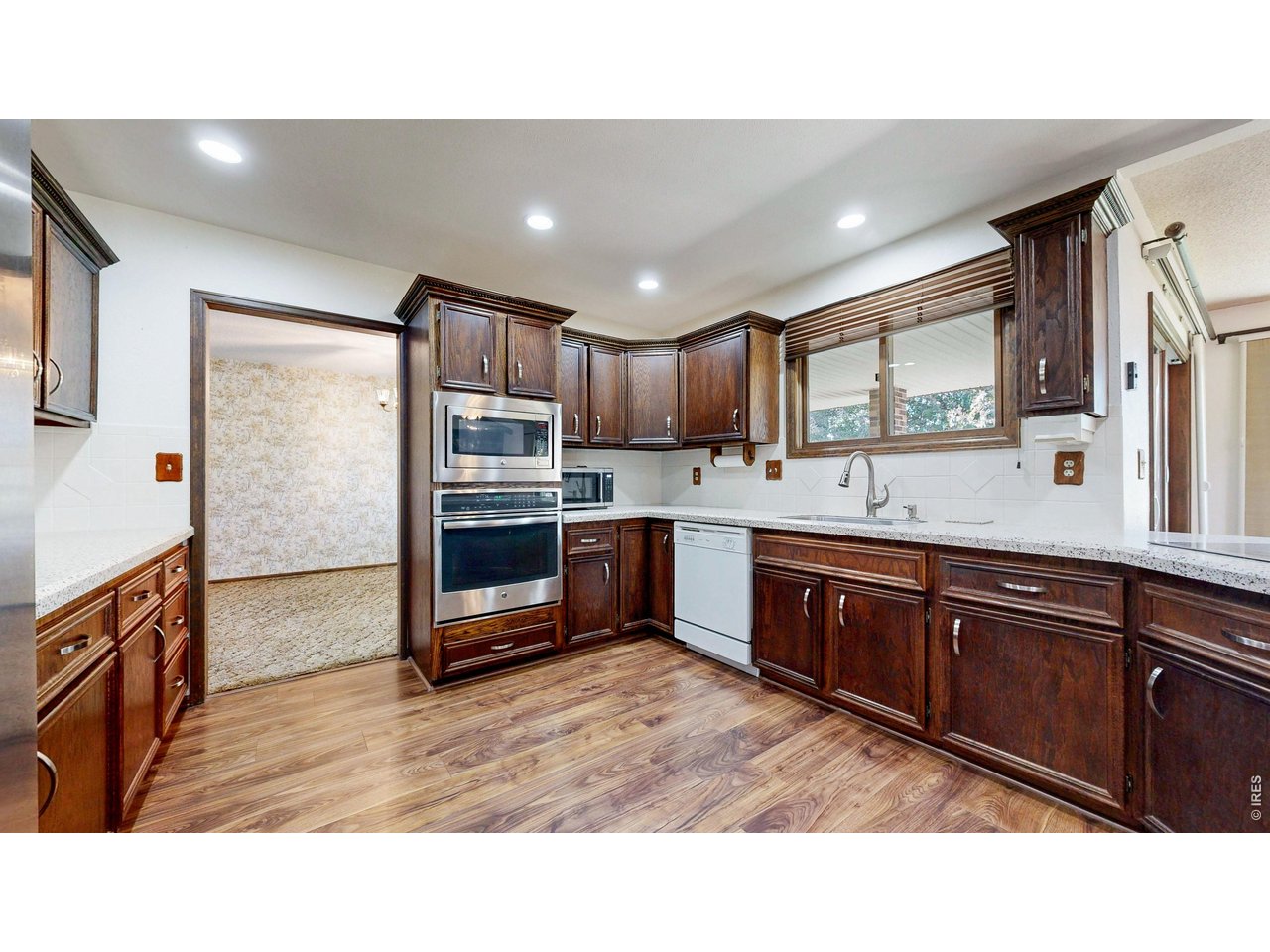 2800 Pheasant Run Berthoud, CO 80513 - Photo 10 of 50 Kitchen