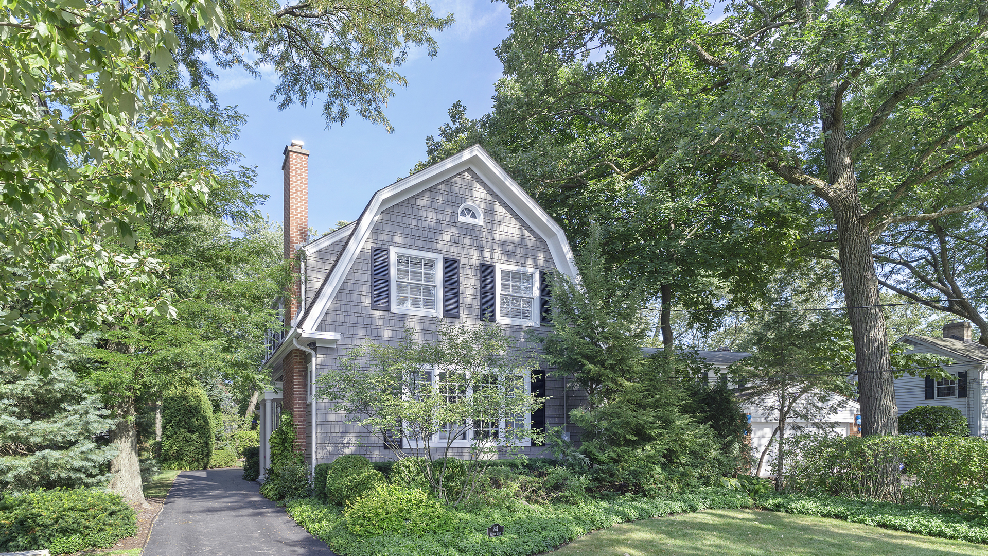 781 Walden Road Winnetka, IL 60093 - Photo 2 of 30