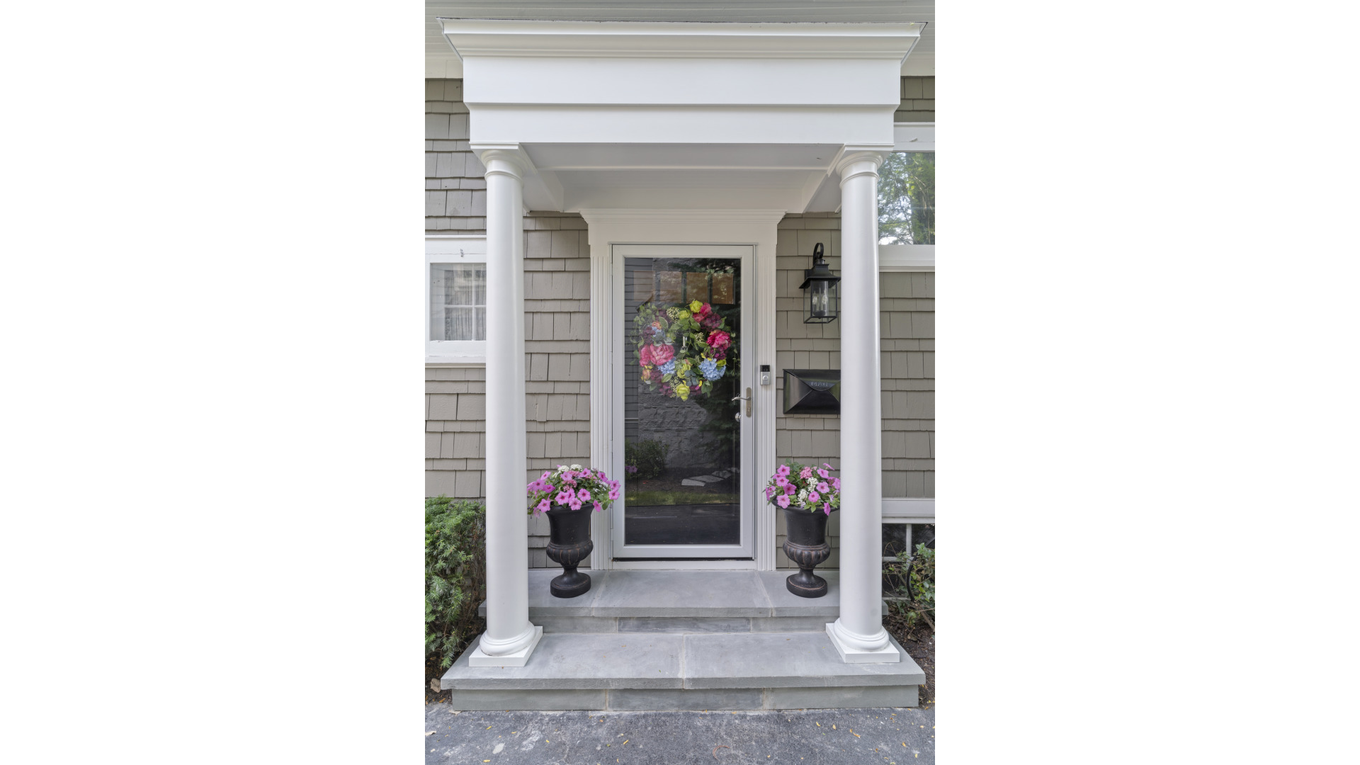 781 Walden Road Winnetka, IL 60093 - Photo 3 of 30