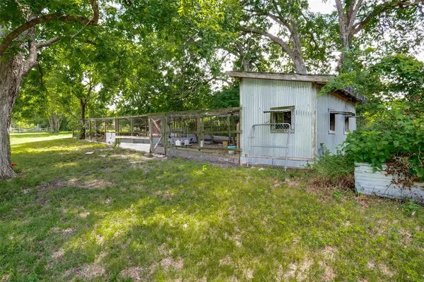 a house view with a outdoor space