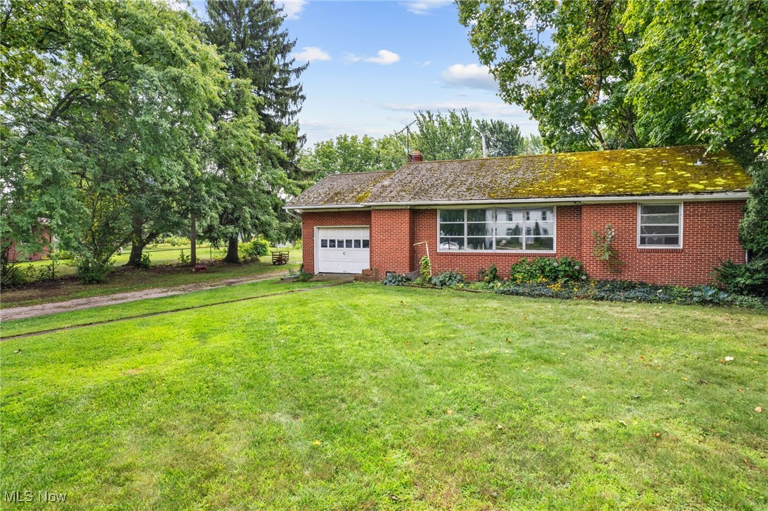 39017 Detroit Road Avon, OH 44011 - Photo 2 of 32