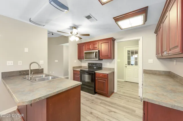 $255,000 | 631 Gettysburg Drive, Jackson, TN 38305