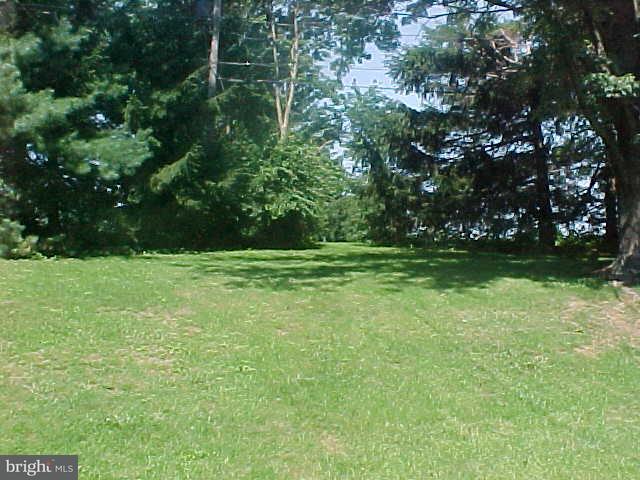 3287 Randy Road Lancaster, PA 17601 - Photo 3 of 5 Gallery Image 3