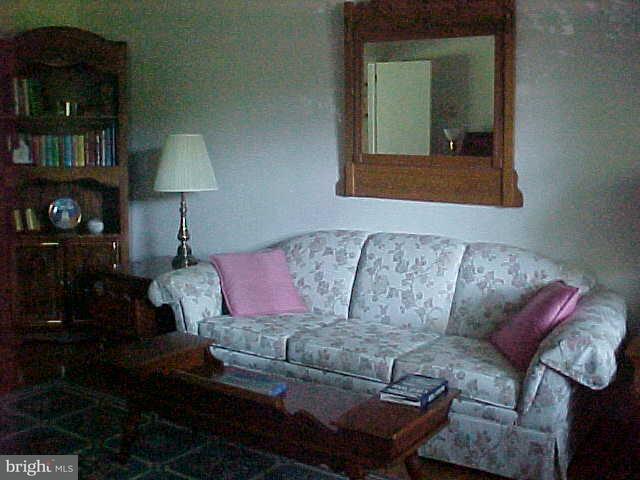 3287 Randy Road Lancaster, PA 17601 - Photo 4 of 5 Gallery Image 4