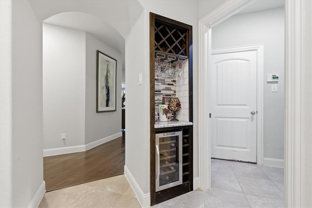 4009 Wavertree Road Frisco, TX 75036 - Photo 4 of 40 Custom wine bar