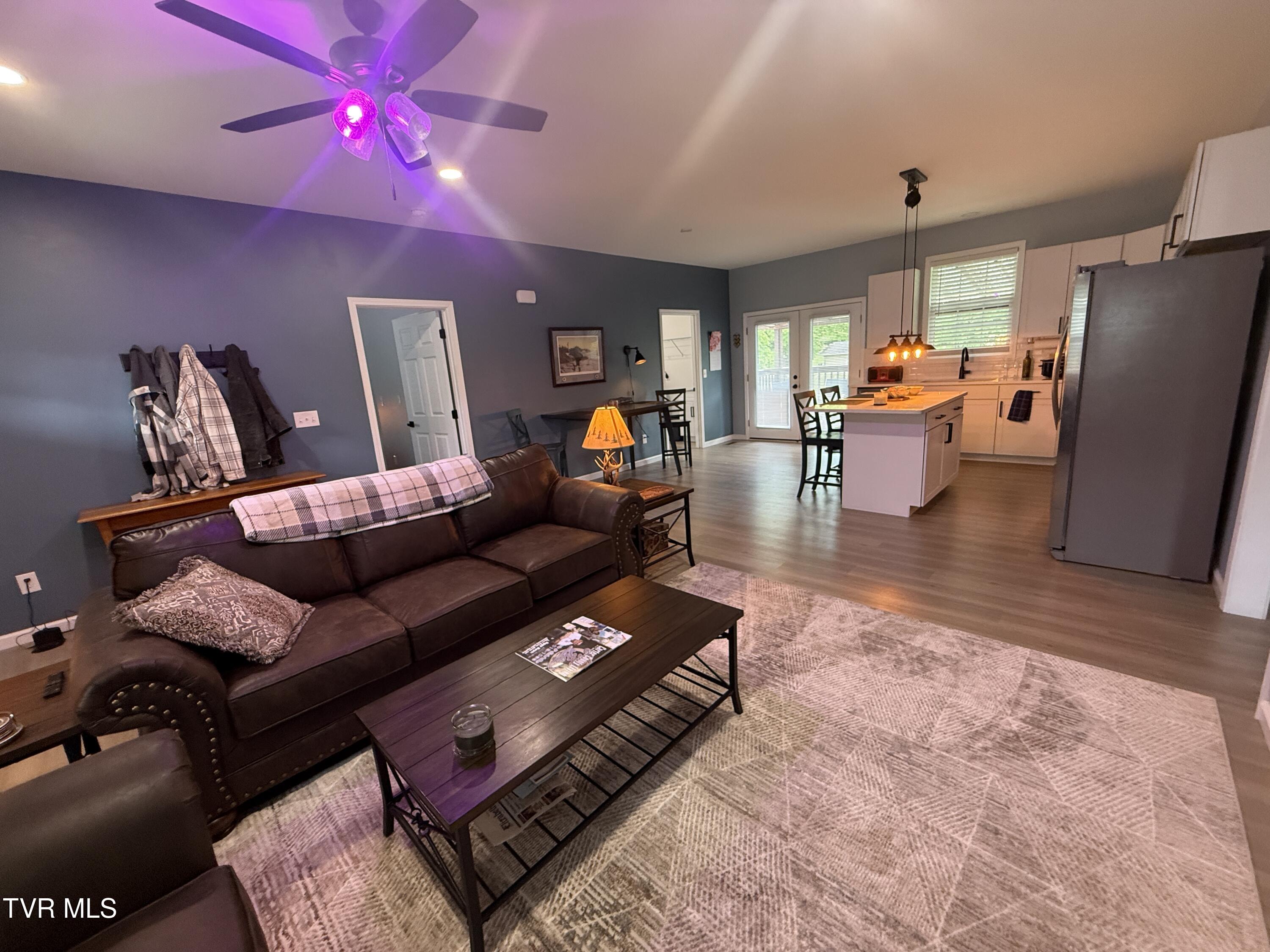 118 Ranger Drive Elizabethton, TN 37643 - Photo 8 of 34 IMG_5753