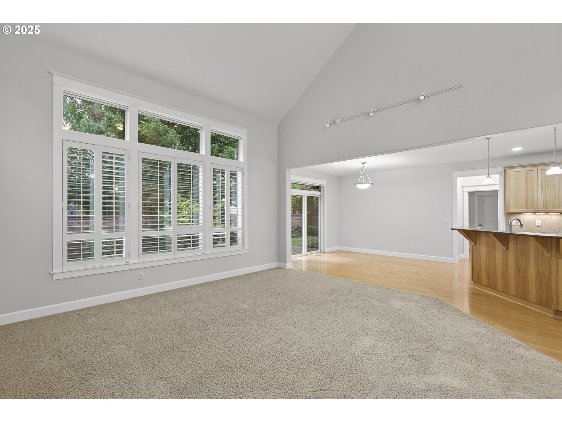 10727 Southwest Nelson Street Tualatin, OR 97062 - Photo 12 of 41 Great Room