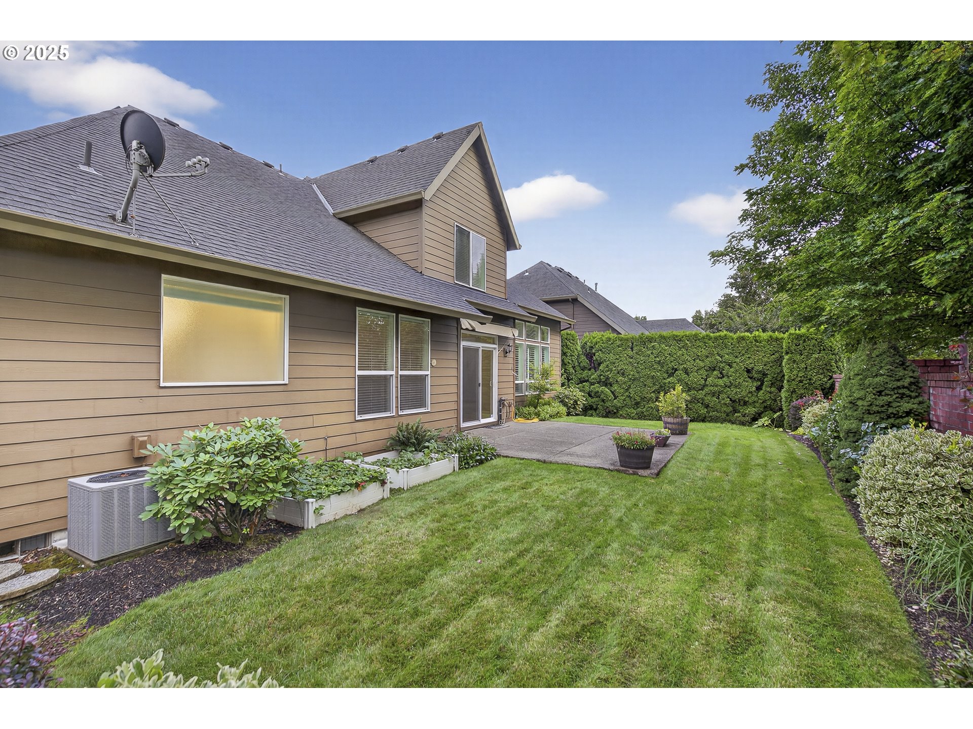10727 Southwest Nelson Street Tualatin, OR 97062 - Photo 33 of 41 Backyard
