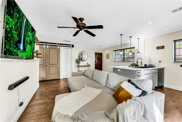 $2,350 | 6236 Southwest 136th Court, Unit B208, Miami, FL 33183