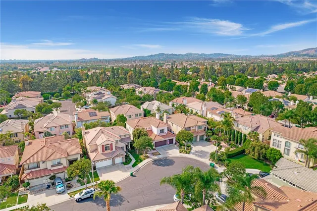 $2,498,000 | 3 Heatherwood, Irvine, CA 92620