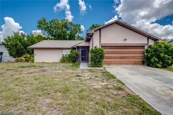 $269,900 | 1315 Southeast 33rd Terrace, Cape Coral, FL 33904