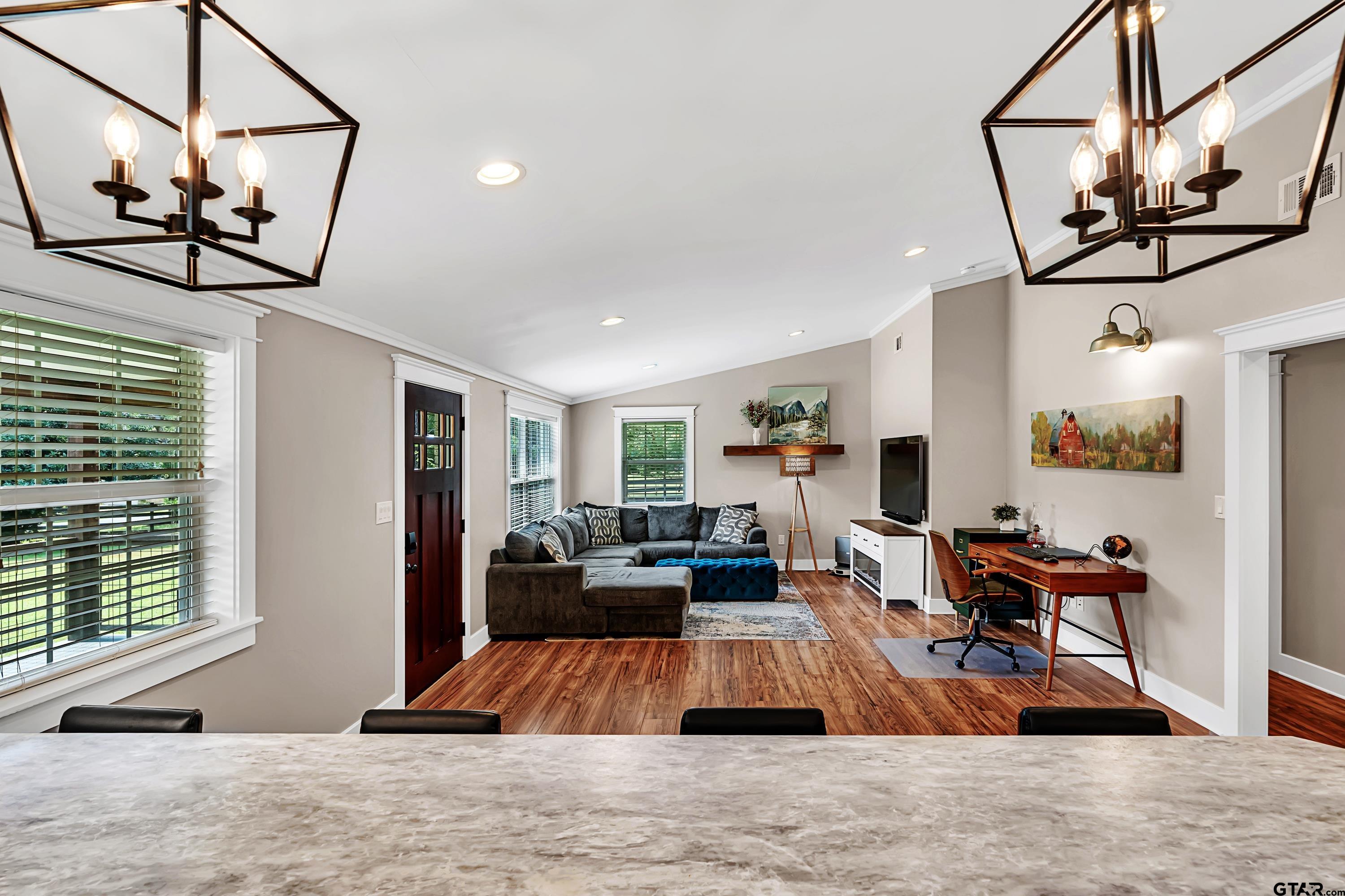 580 Jones Road Longview, TX 75603 - Photo 15 of 48