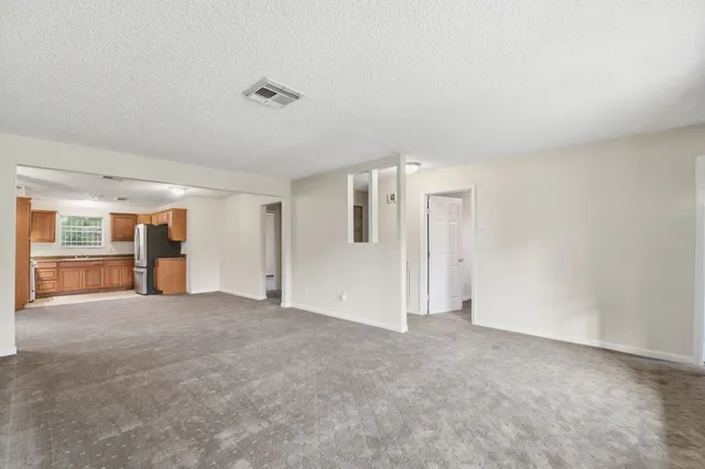 $185,000 | 535 Edgebrook Drive, Houston, TX 77034