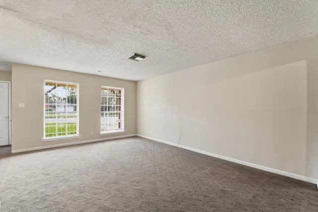 $185,000 | 535 Edgebrook Drive, Houston, TX 77034