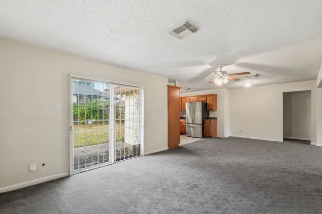 $185,000 | 535 Edgebrook Drive, Houston, TX 77034