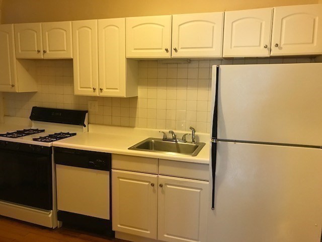 15 Colliston Road, Unit 4 Boston, MA 02135 - Photo 18 of 24