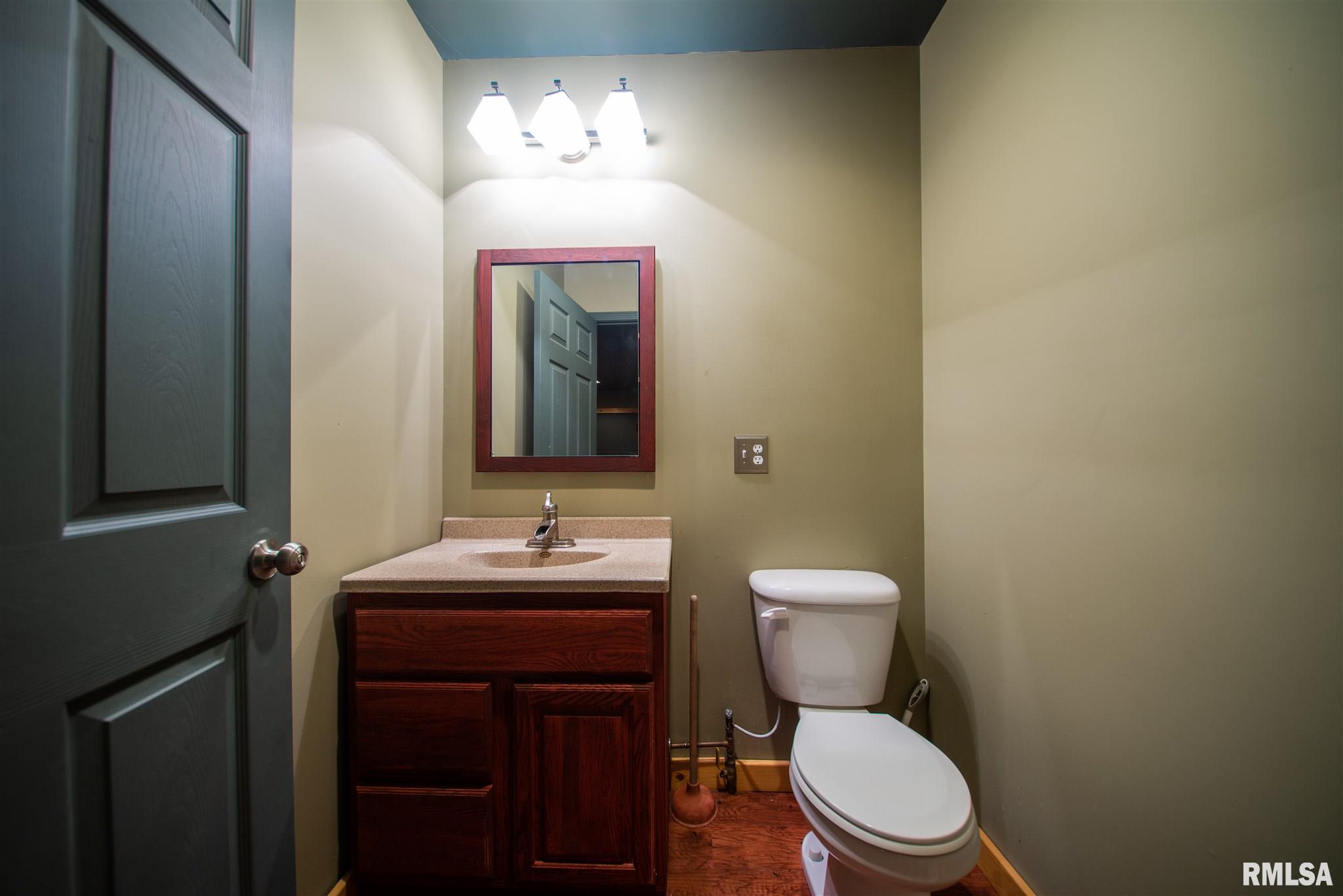90 Golf Course Road Eldorado, IL 62930 - Photo 15 of 45 Gallery Image 15