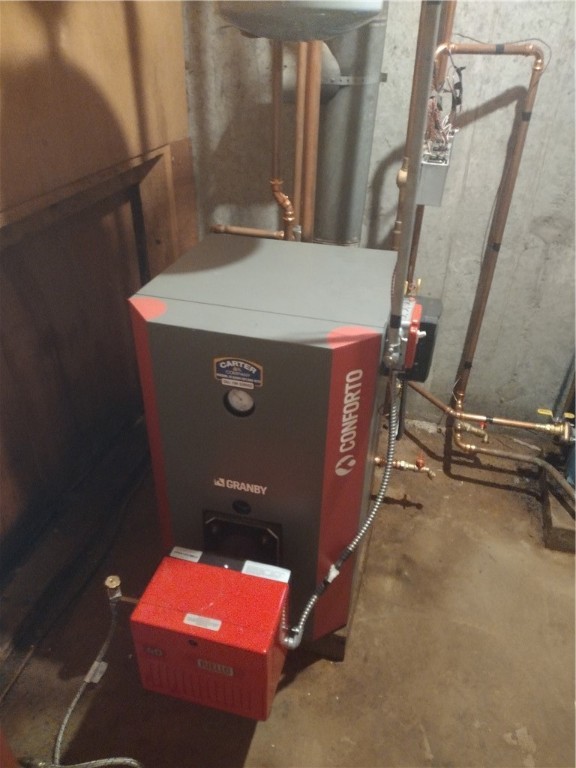 2535 Wallum Lake Road Burrillville, RI 02859 - Photo 19 of 28