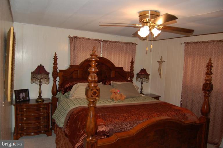 4950 Howellsville Road Front Royal, VA 22630 - Photo 13 of 17 Master Bedroom