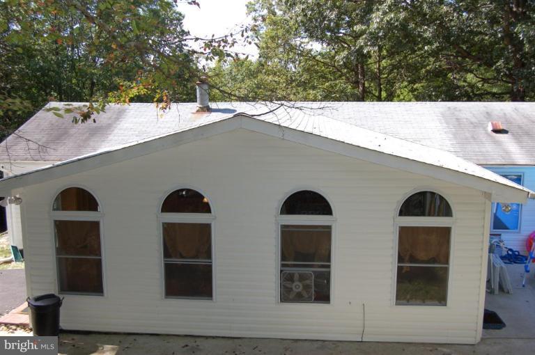 4950 Howellsville Road Front Royal, VA 22630 - Photo 3 of 17 Exterior (Rear)