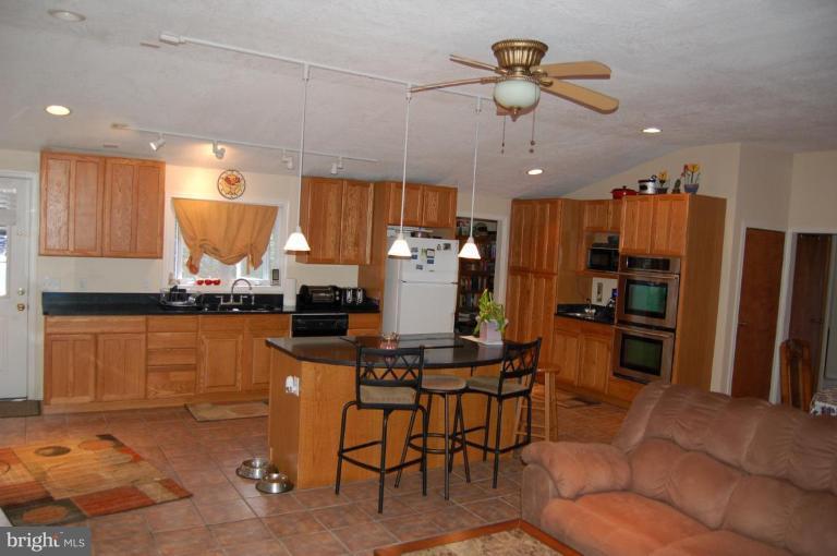 4950 Howellsville Road Front Royal, VA 22630 - Photo 5 of 17 Kitchen