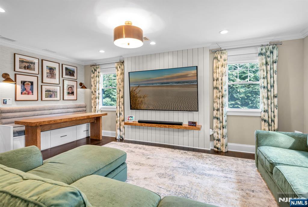159 Hampton Place Ridgewood, NJ 07450 - Photo 20 of 50