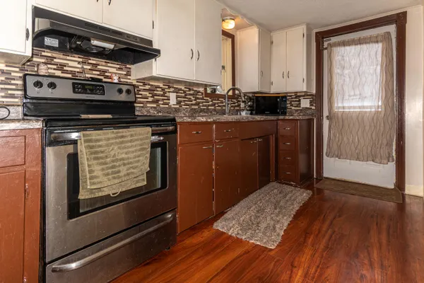 $79,500 | 463 East Main Street, Madawaska, ME 04756