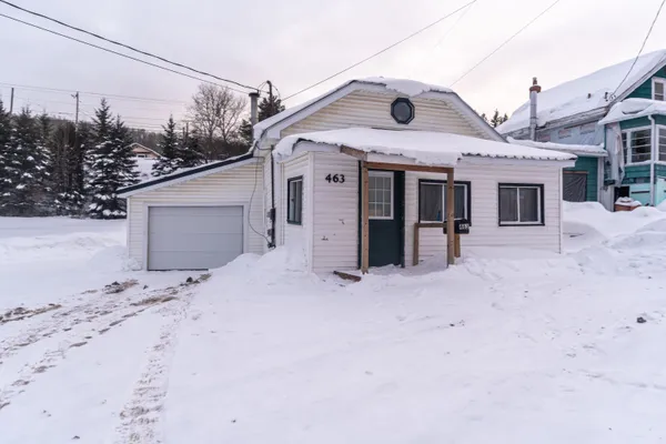 $79,500 | 463 East Main Street, Madawaska, ME 04756