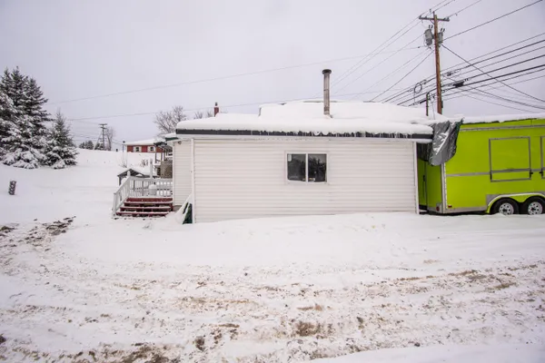 $79,500 | 463 East Main Street, Madawaska, ME 04756