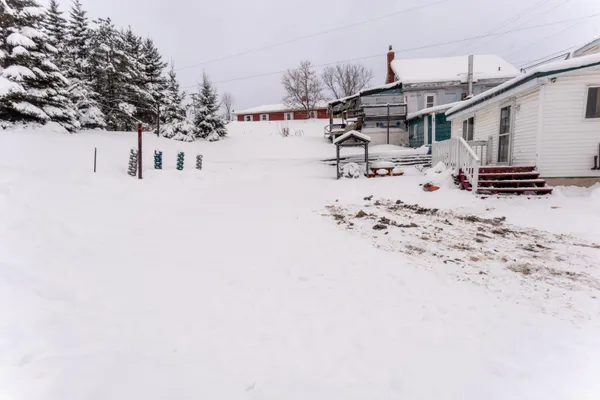 $79,500 | 463 East Main Street, Madawaska, ME 04756