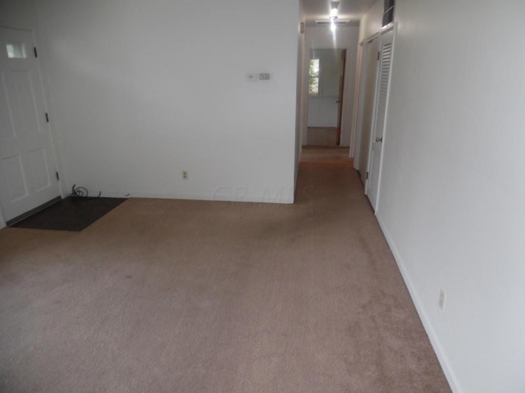 340 Sturbridge Road Columbus, OH 43228 - Photo 5 of 21 Gallery Image 5