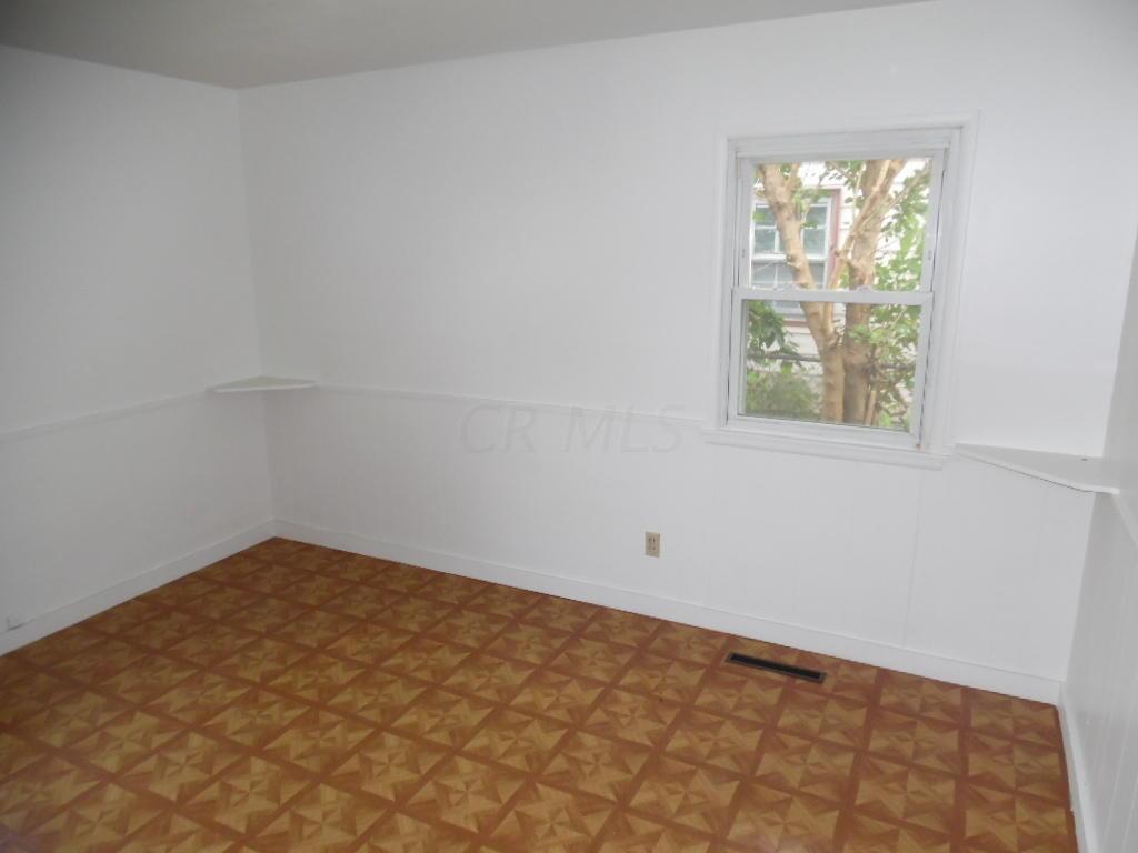 340 Sturbridge Road Columbus, OH 43228 - Photo 10 of 21 Gallery Image 10