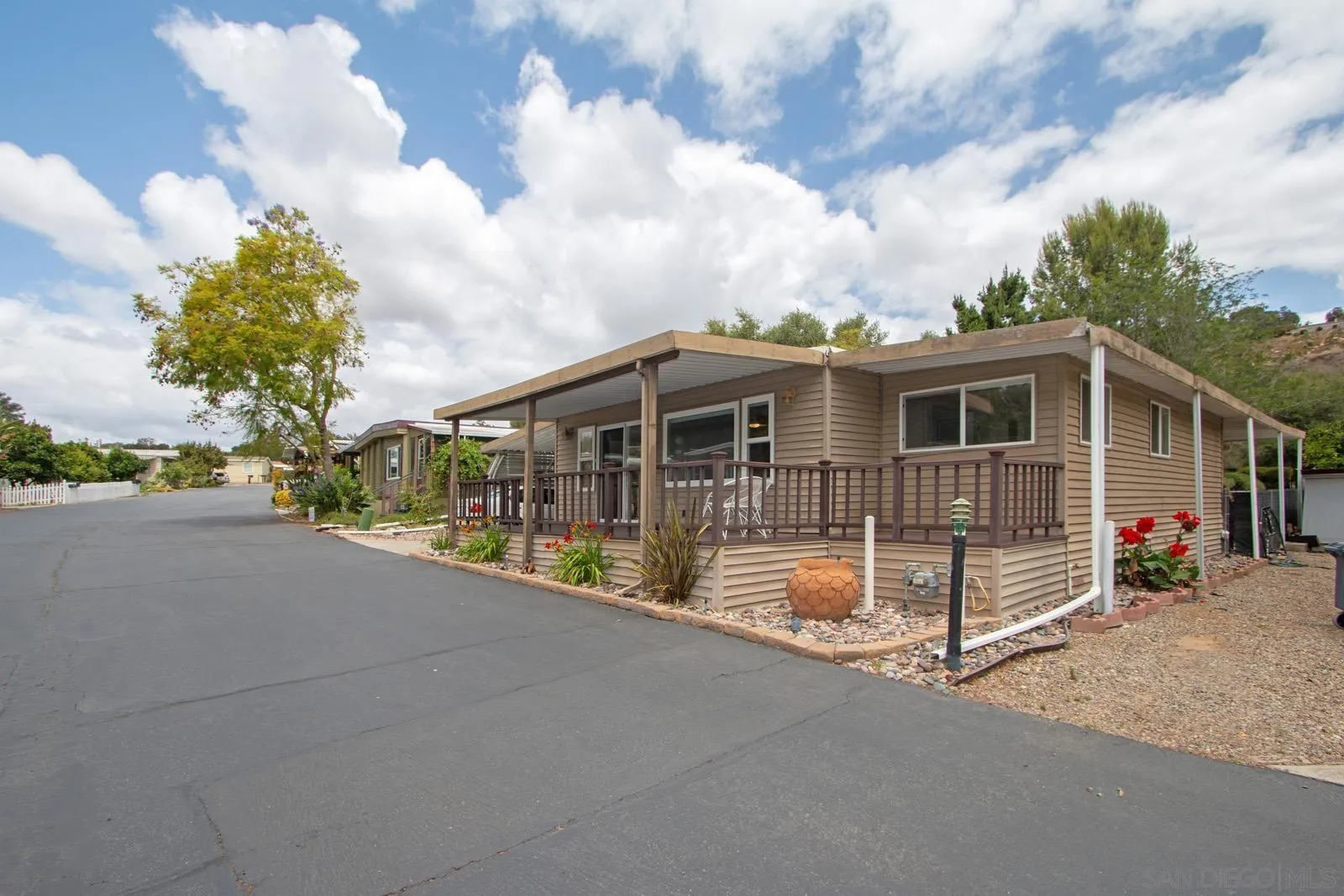 3909 Reche Road, Unit 154 Fallbrook, CA 92028 - Photo 2 of 46