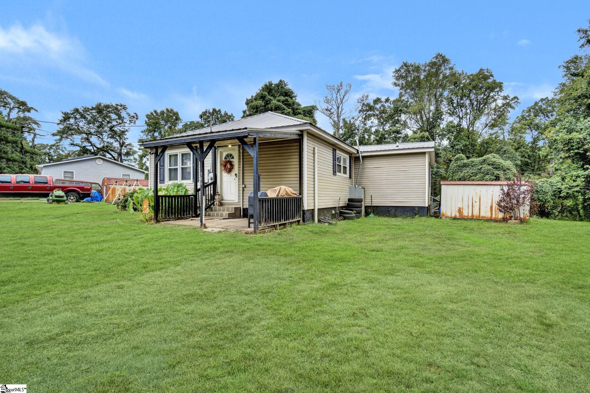 306 Rice Road Easley, SC 29640 - Photo 2 of 38