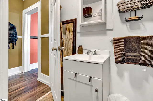 $199,749 | 306 Rice Road, Easley, SC 29640