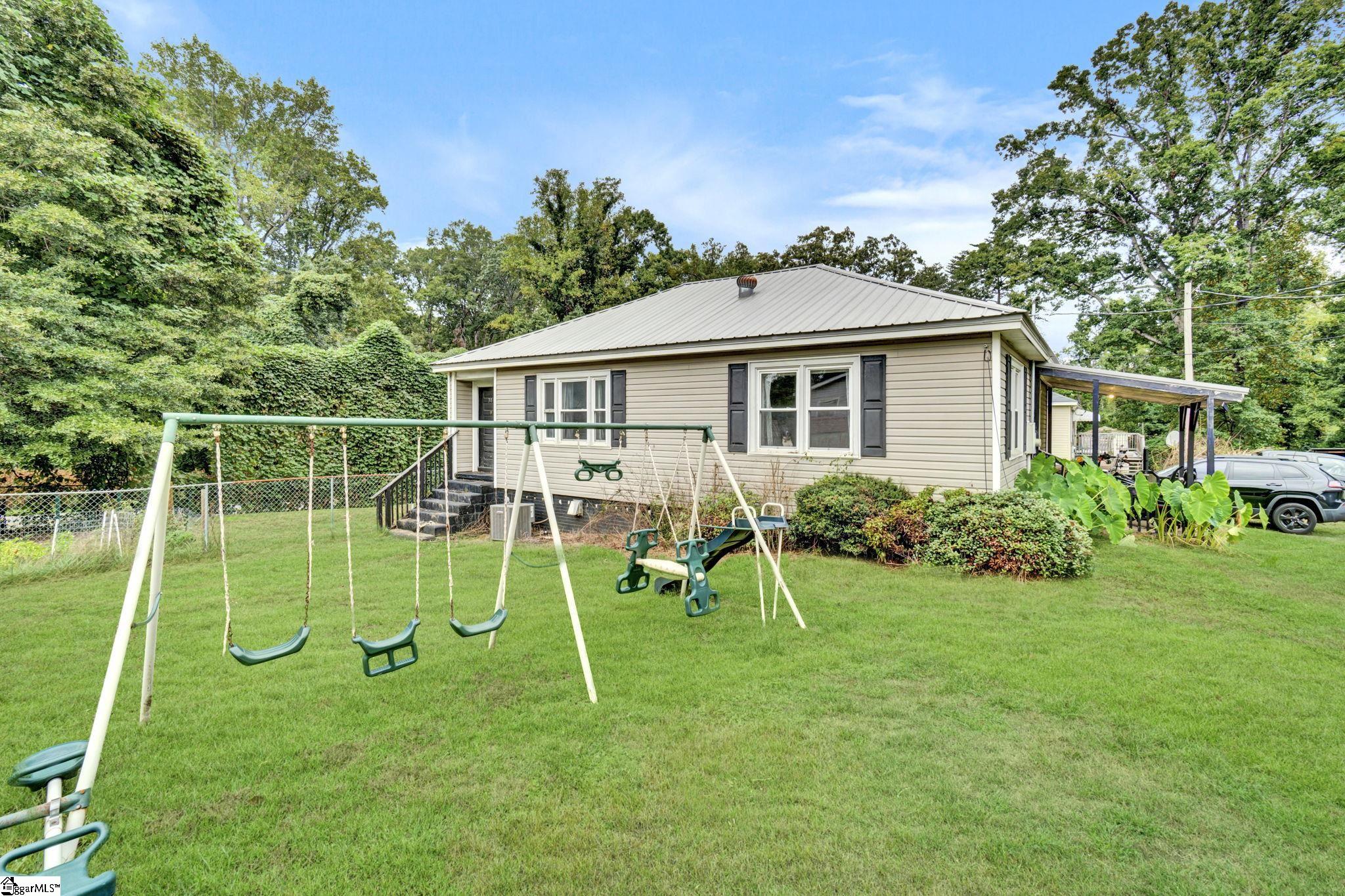 306 Rice Road Easley, SC 29640 - Photo 7 of 38