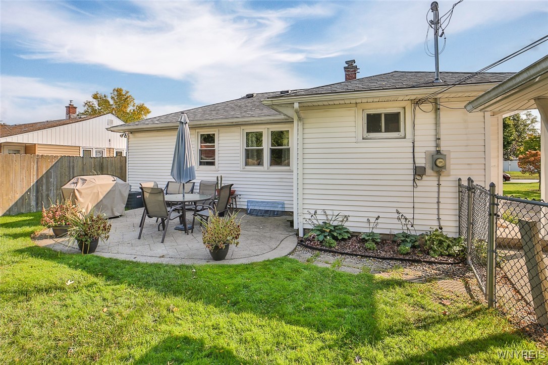 89 Pearce Drive Amherst, NY 14226 - Photo 23 of 36 89 Pearce Back of the House