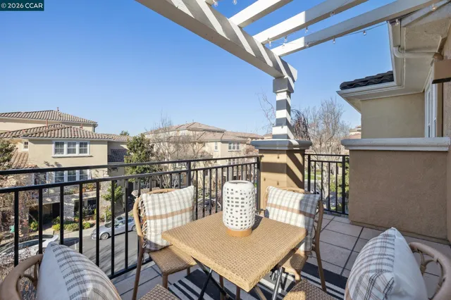 $889,000 | 4363 Fitzwilliam Street, Dublin, CA 94568