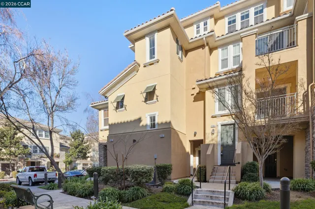 $889,000 | 4363 Fitzwilliam Street, Dublin, CA 94568