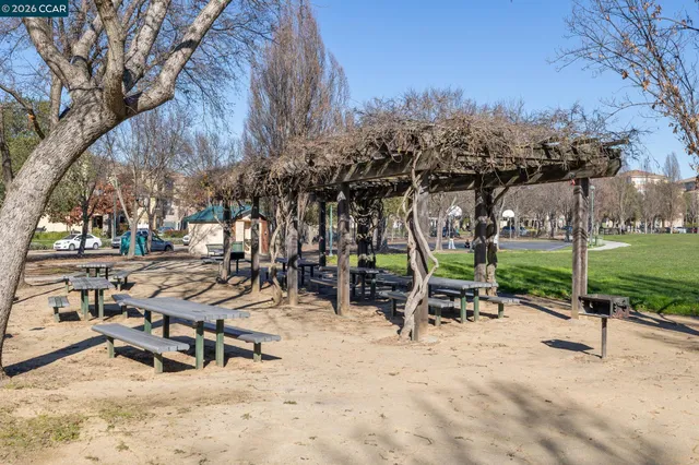 $889,000 | 4363 Fitzwilliam Street, Dublin, CA 94568