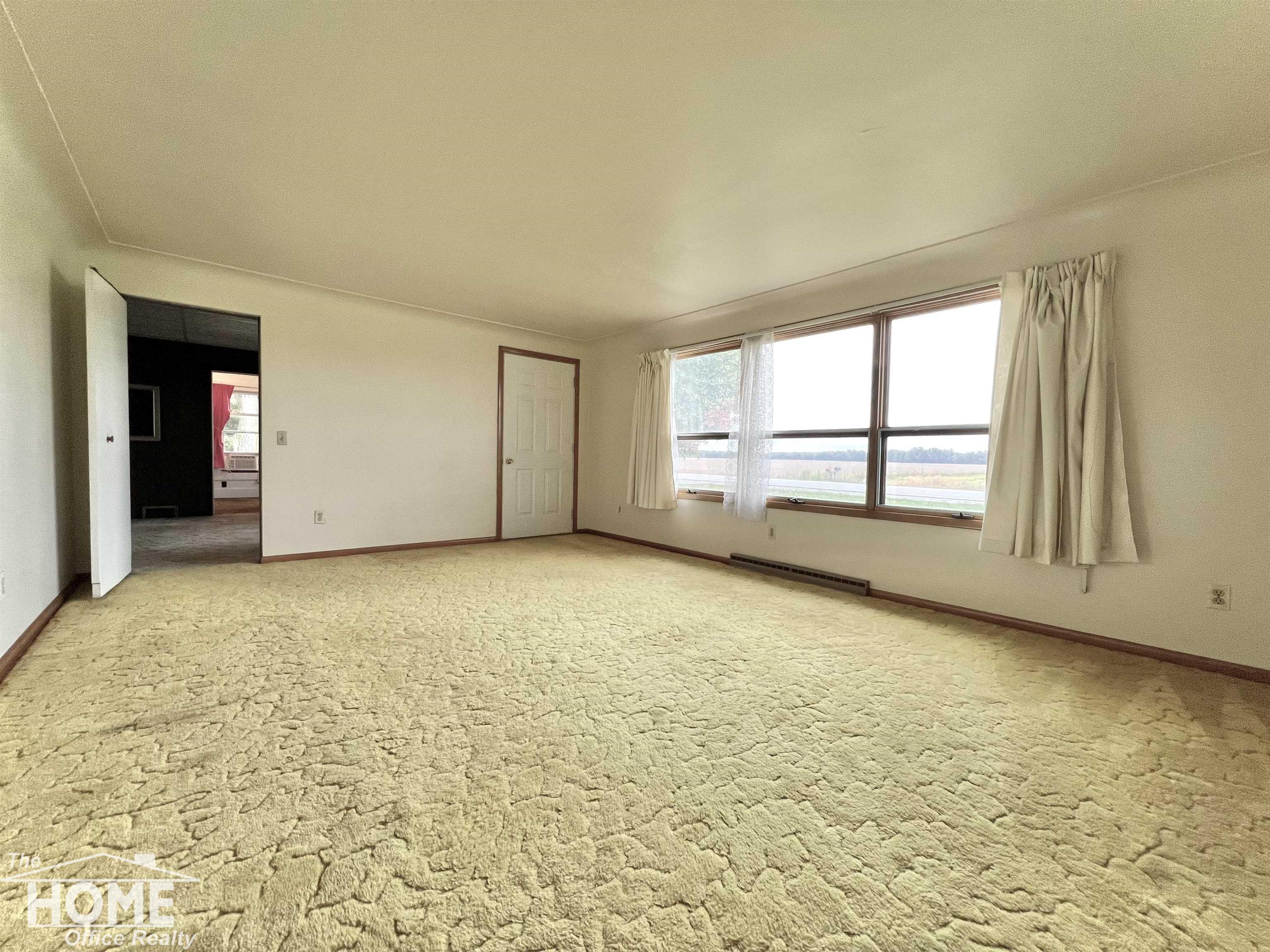 17835 Corunna Road Chesaning, MI 48616 - Photo 5 of 62 50123349-4.JPG