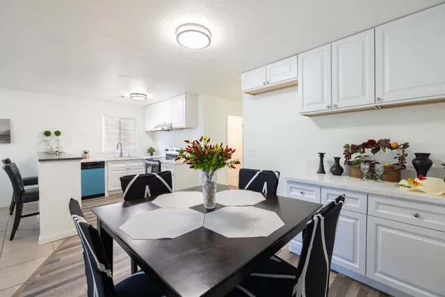 $439,995 | 6337 Sunrise S Drive, Sacramento, CA 95824