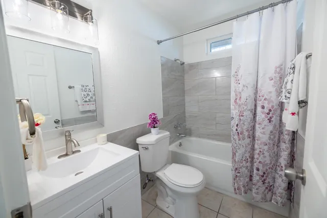 $439,995 | 6337 Sunrise S Drive, Sacramento, CA 95824