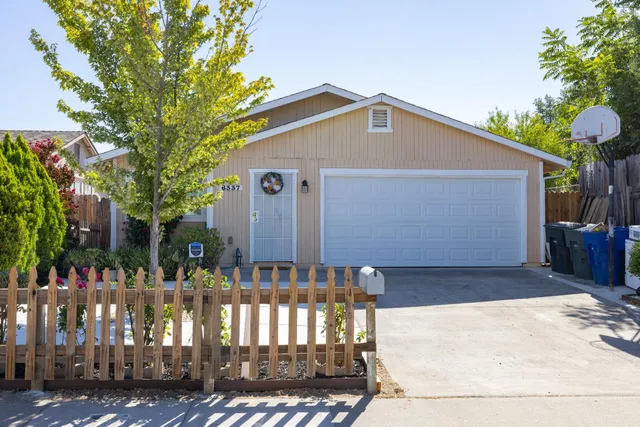 $439,995 | 6337 Sunrise S Drive, Sacramento, CA 95824