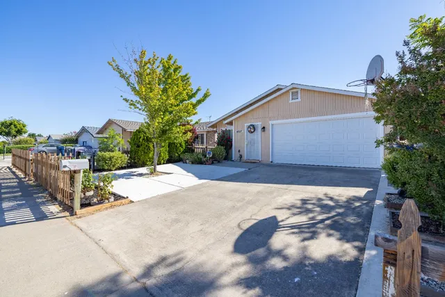 $439,995 | 6337 Sunrise S Drive, Sacramento, CA 95824