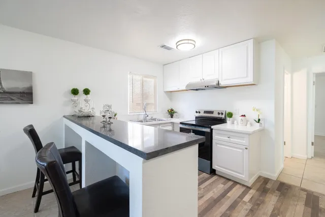 $439,995 | 6337 Sunrise S Drive, Sacramento, CA 95824