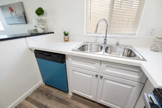 $439,995 | 6337 Sunrise S Drive, Sacramento, CA 95824